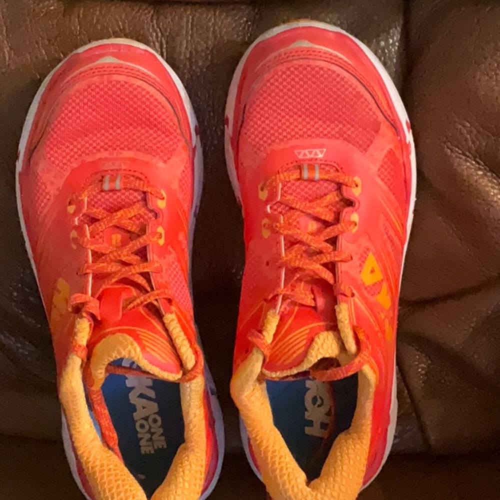Hoka One Challenger ATR2 size 6 M orange. Good condition